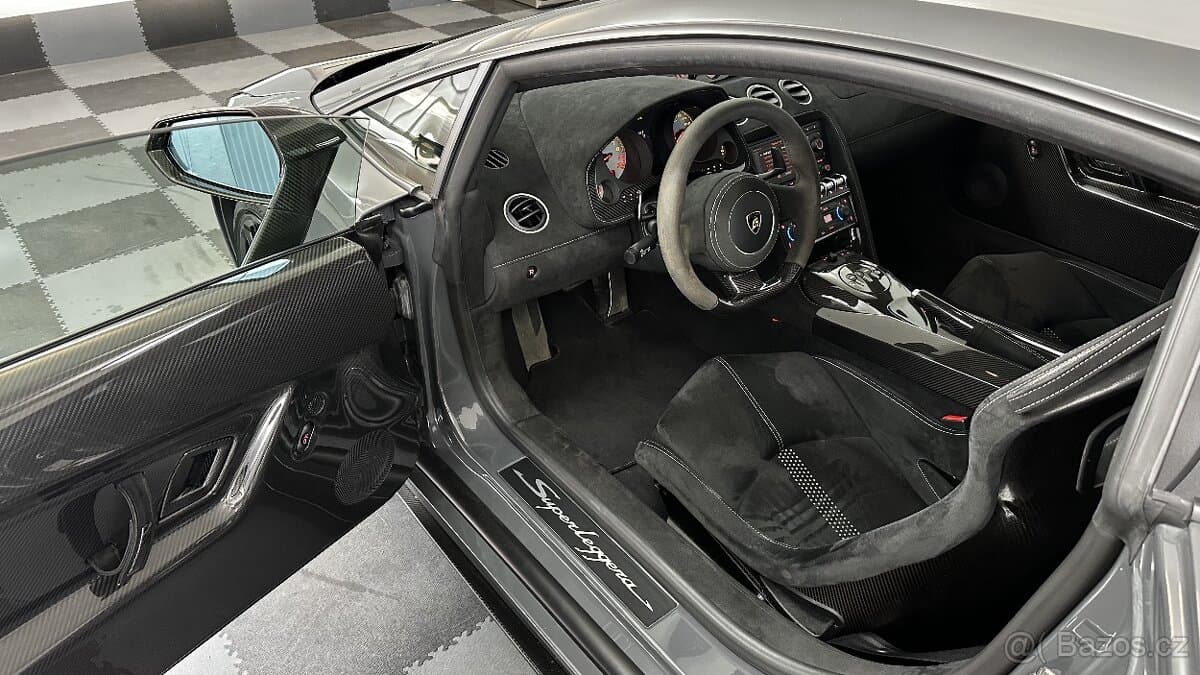 2011 Lamborghini GALLARDO - 12