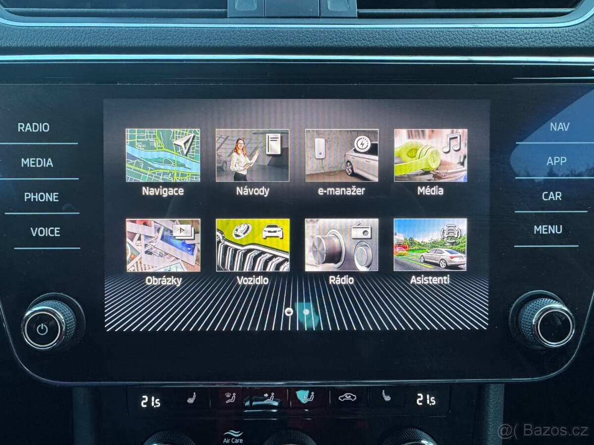2020 Škoda SUPERB - 12