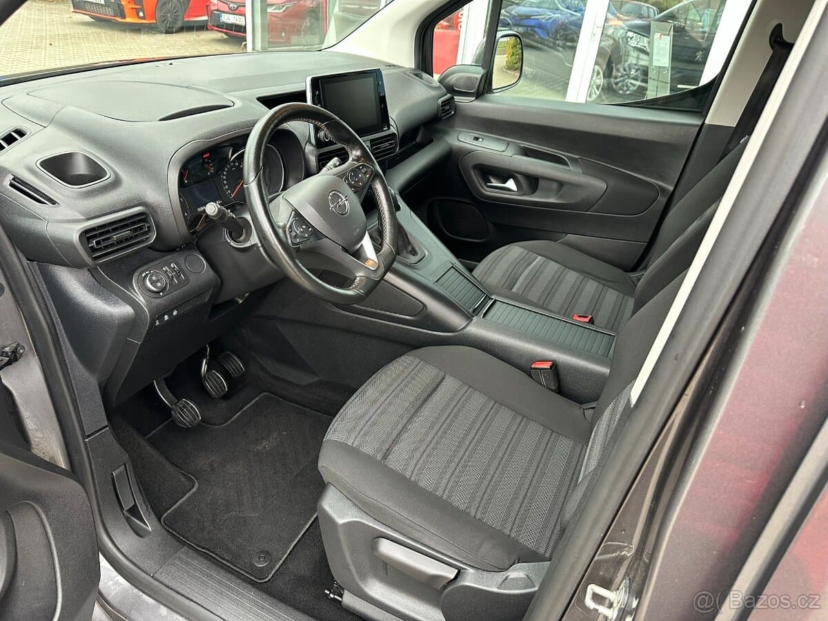 2019 Opel COMBO - 12