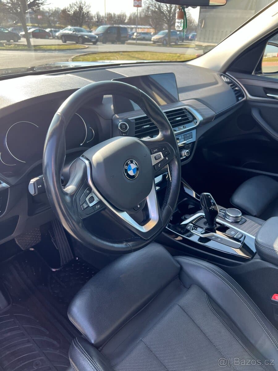 2018 BMW X3 - 12