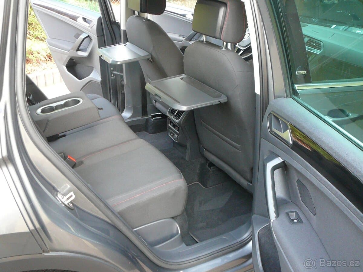 2017 Volkswagen TIGUAN - 12