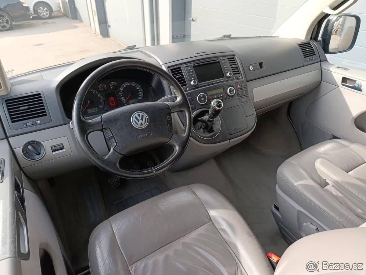 2006 Volkswagen MULTIVAN - 12
