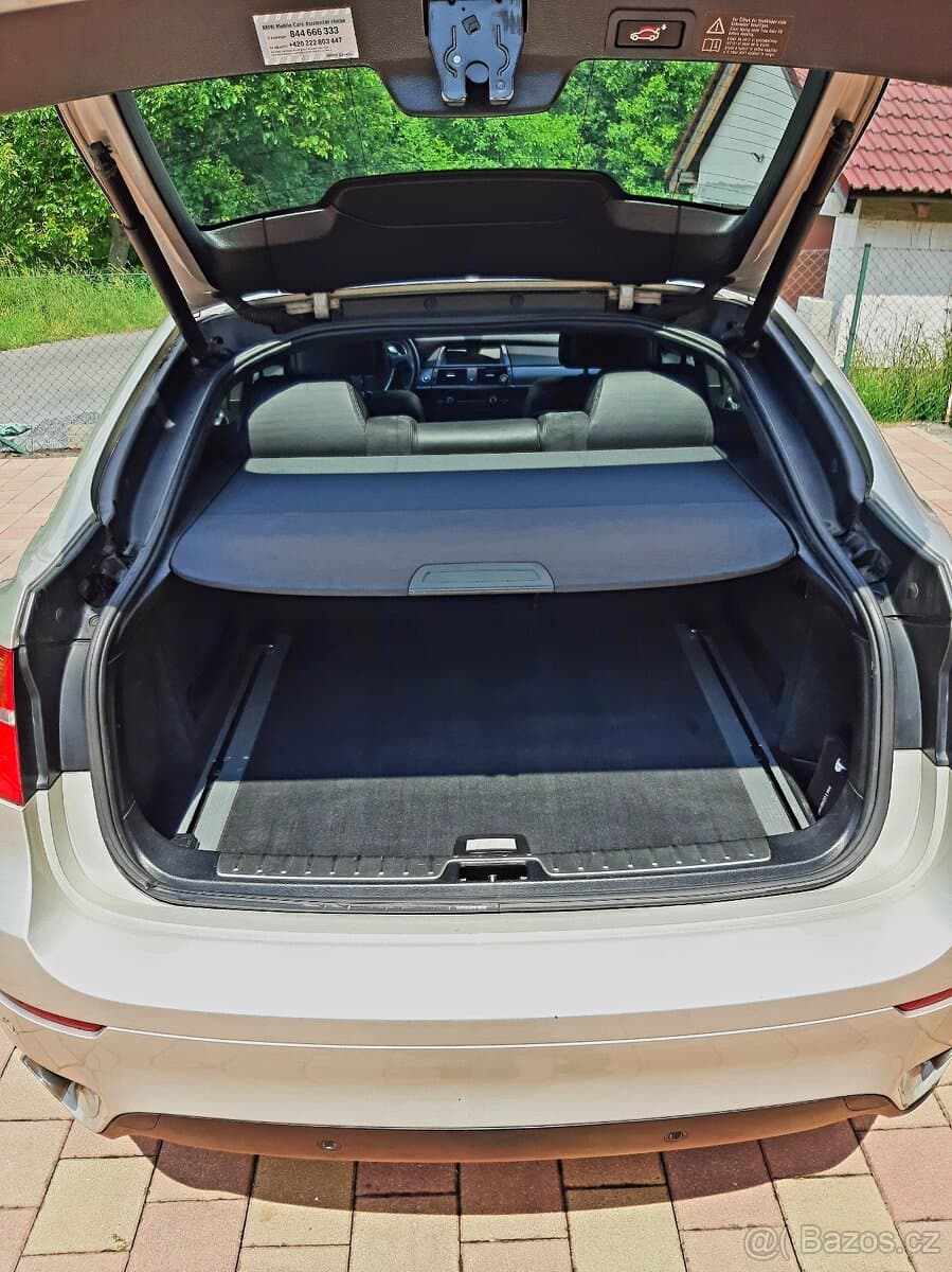 2009 BMW X6 - 12