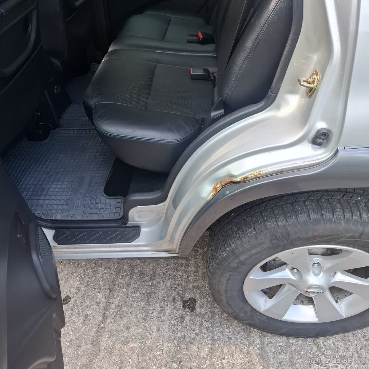 2004 Nissan TERRANO - 12