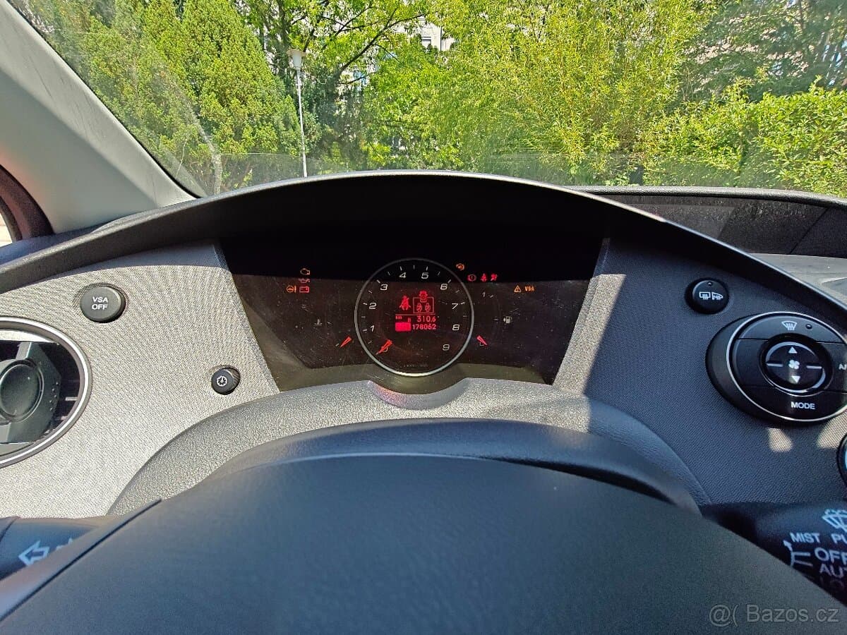 2010 Honda CIVIC - 12