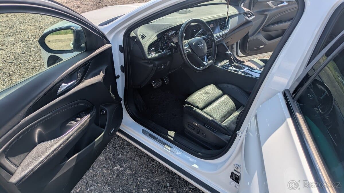 2019 Opel INSIGNIA - 12