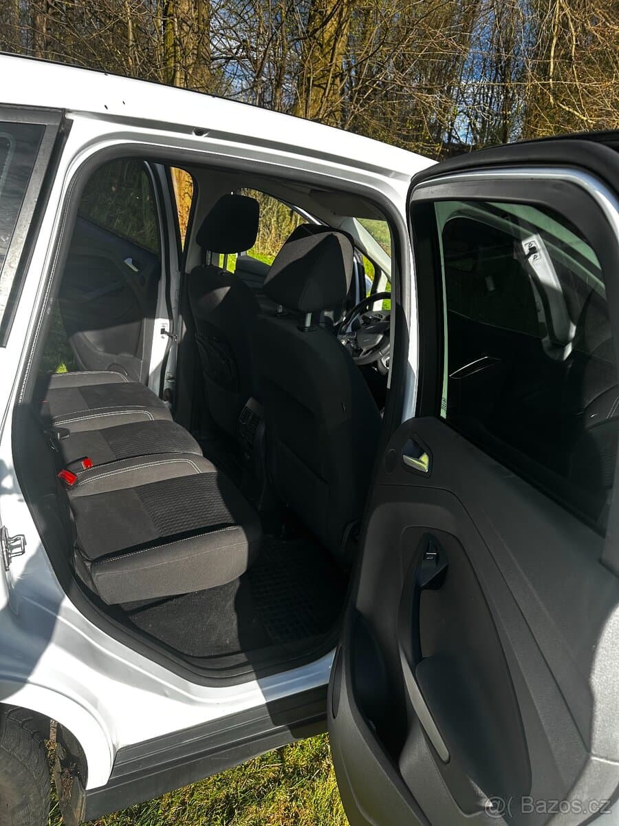 2017 Ford C-MAX - 12