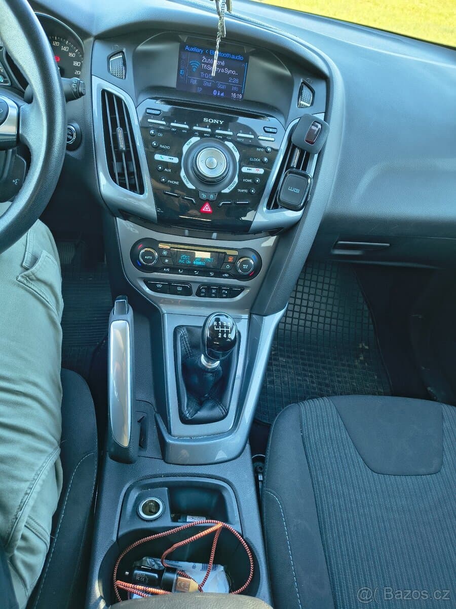 2012 Ford FOCUS - 12