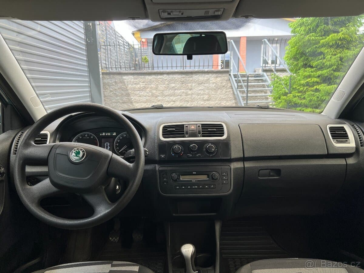 2010 Škoda FABIA - 12