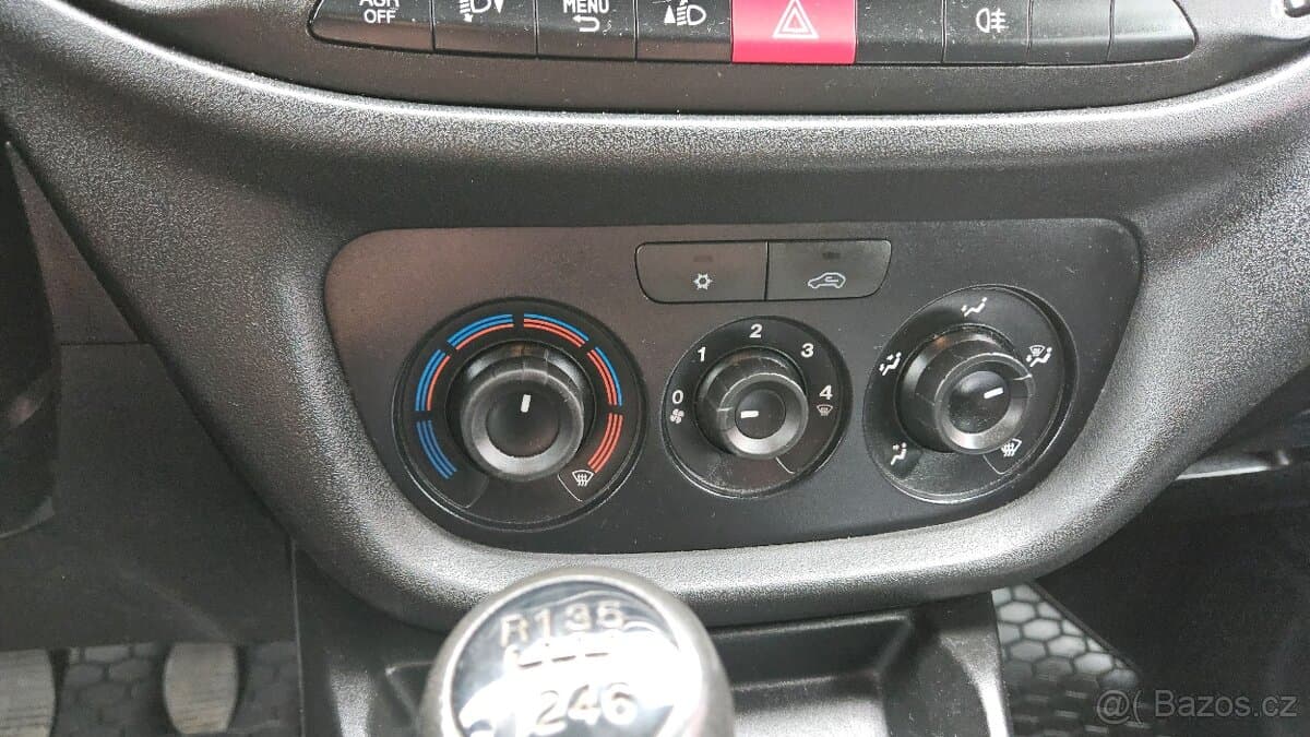 2019 Fiat DOBLO - 12