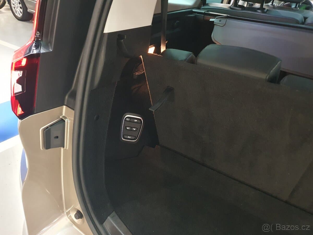 2018 Renault SCENIC - 12