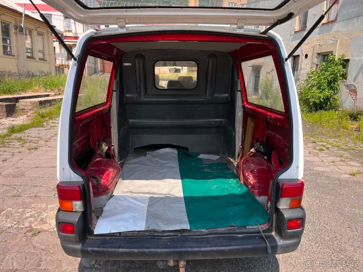 1999 Volkswagen TRANSPORTER - 12