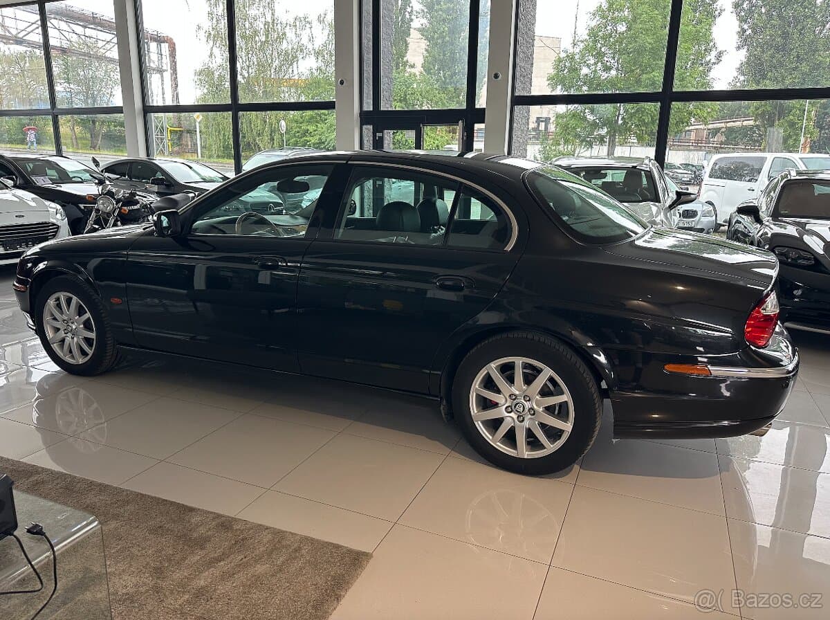 2001 Jaguar S-TYPE - 12