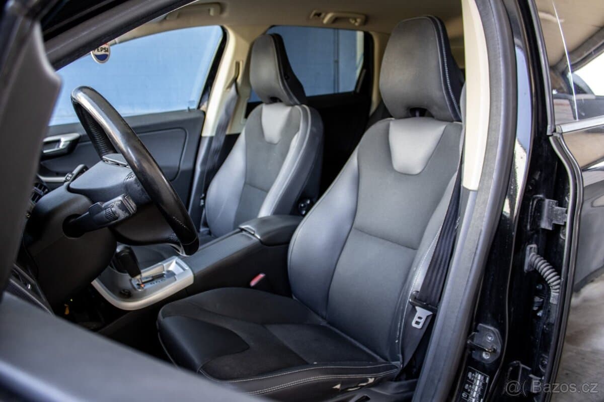 2009 Volvo XC60 - 12