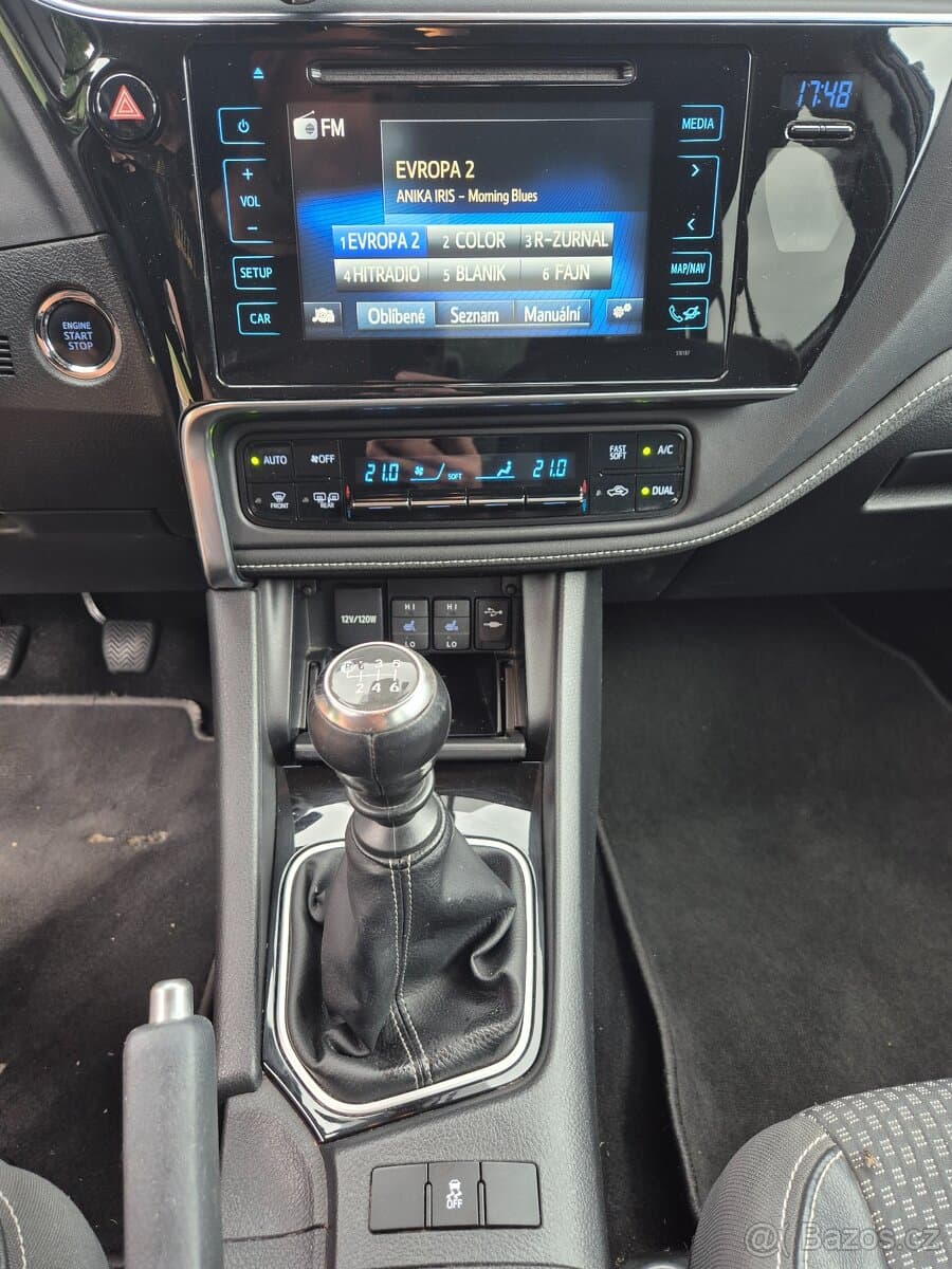2018 Toyota COROLLA - 12