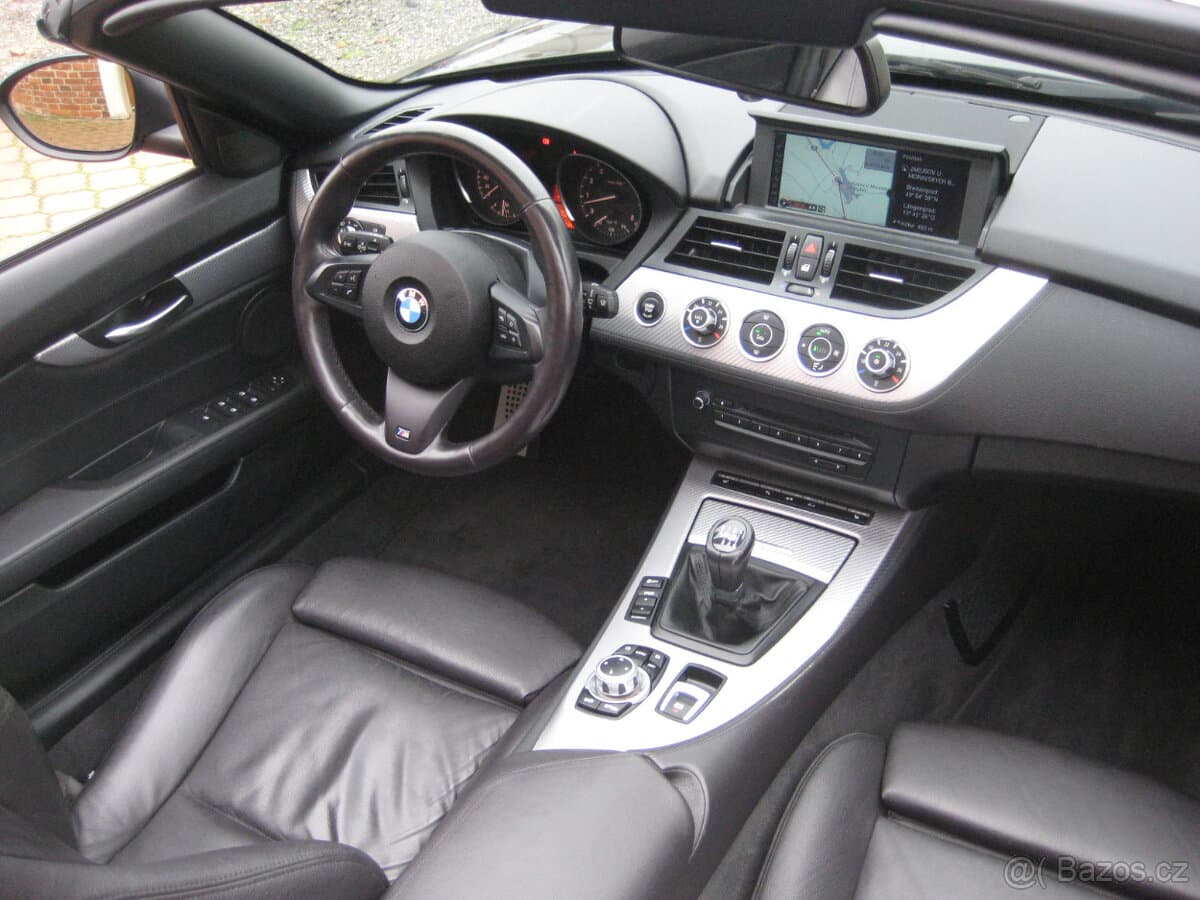 2011 BMW Z4 - 12