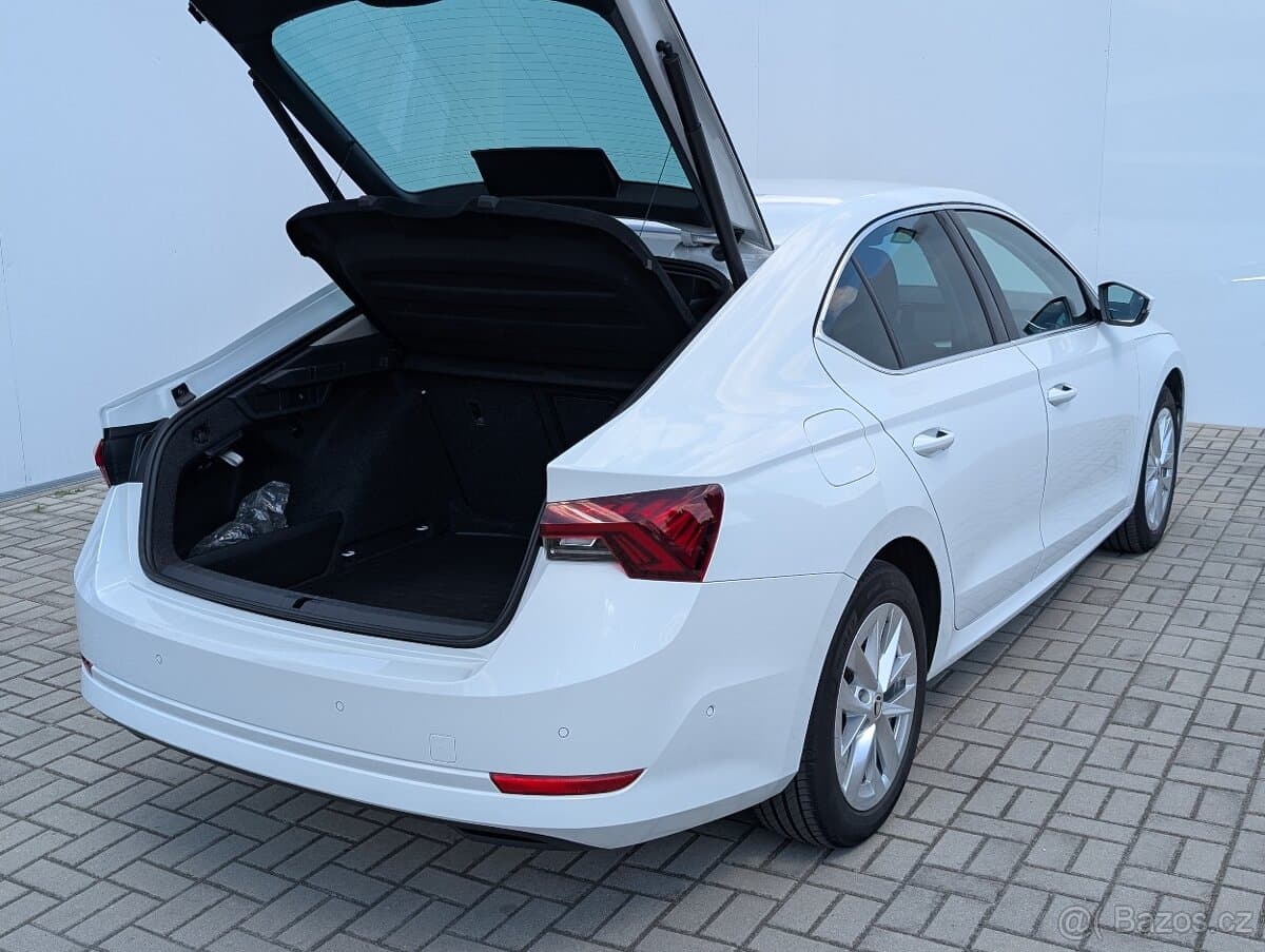 2023 Škoda OCTAVIA - 12