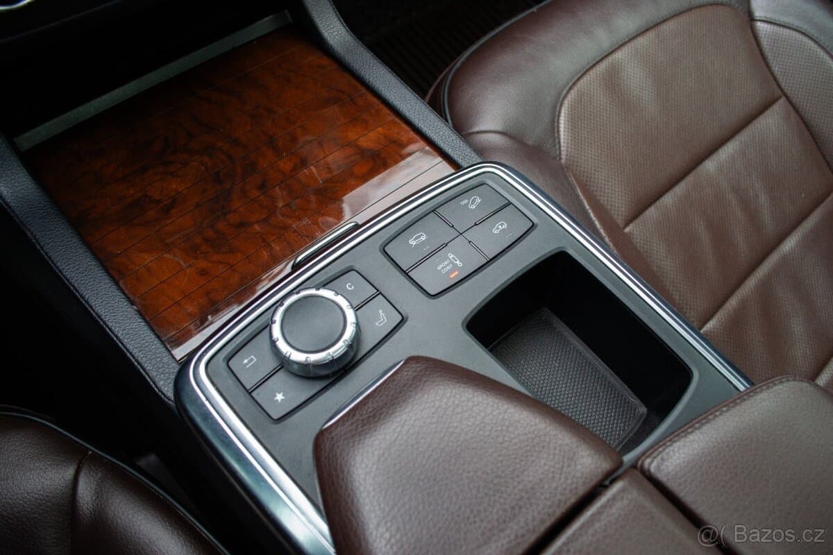 2013 Mercedes-Benz GL - 12