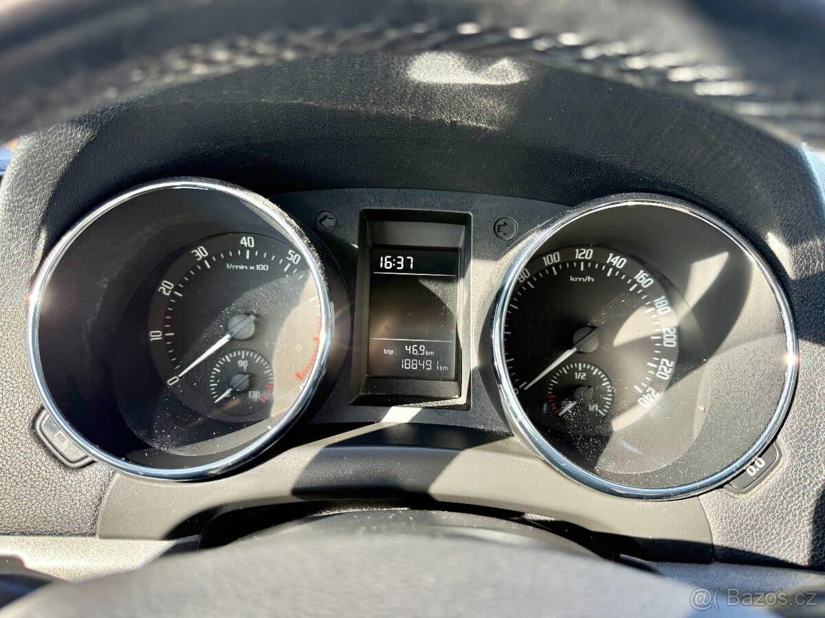 2015 Škoda YETI - 12