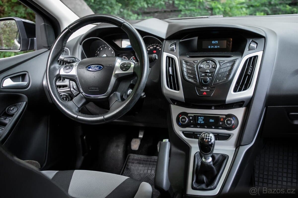 2014 Ford FOCUS - 12