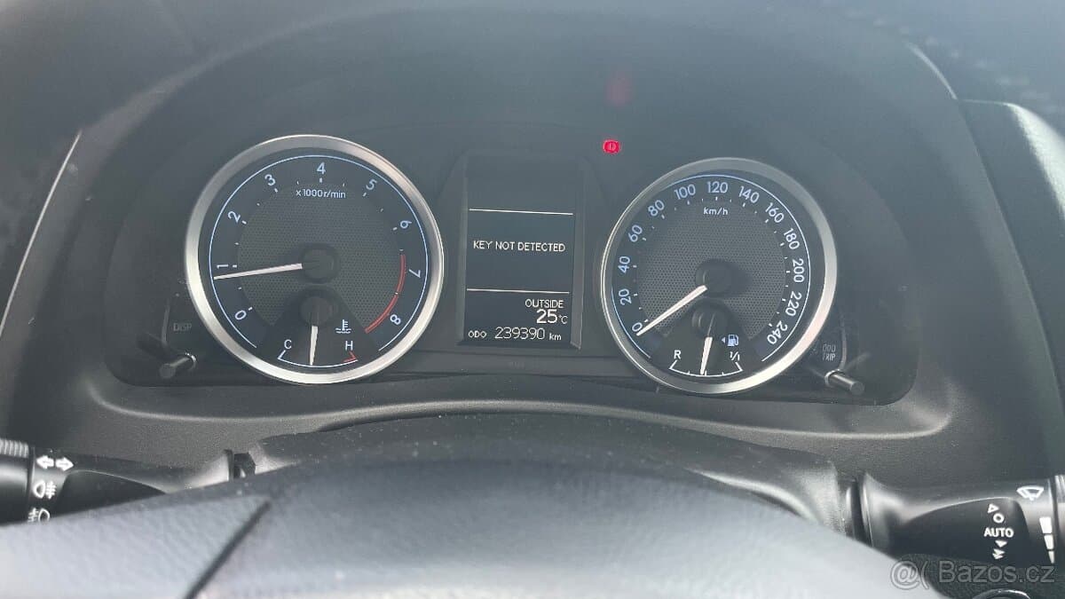 2014 Toyota AURIS - 12