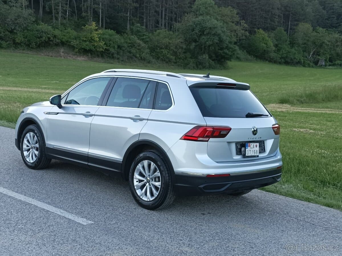 2021 Volkswagen TIGUAN - 12