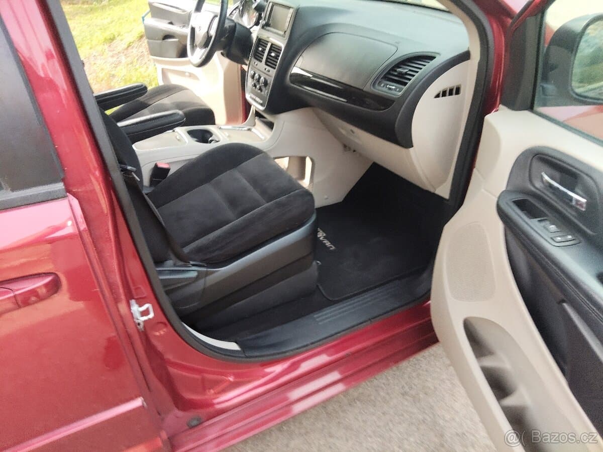 2015 Dodge OSTATNÍ - 12