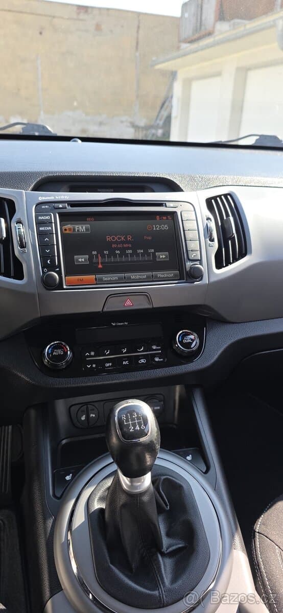 2016 Kia SPORTAGE - 12