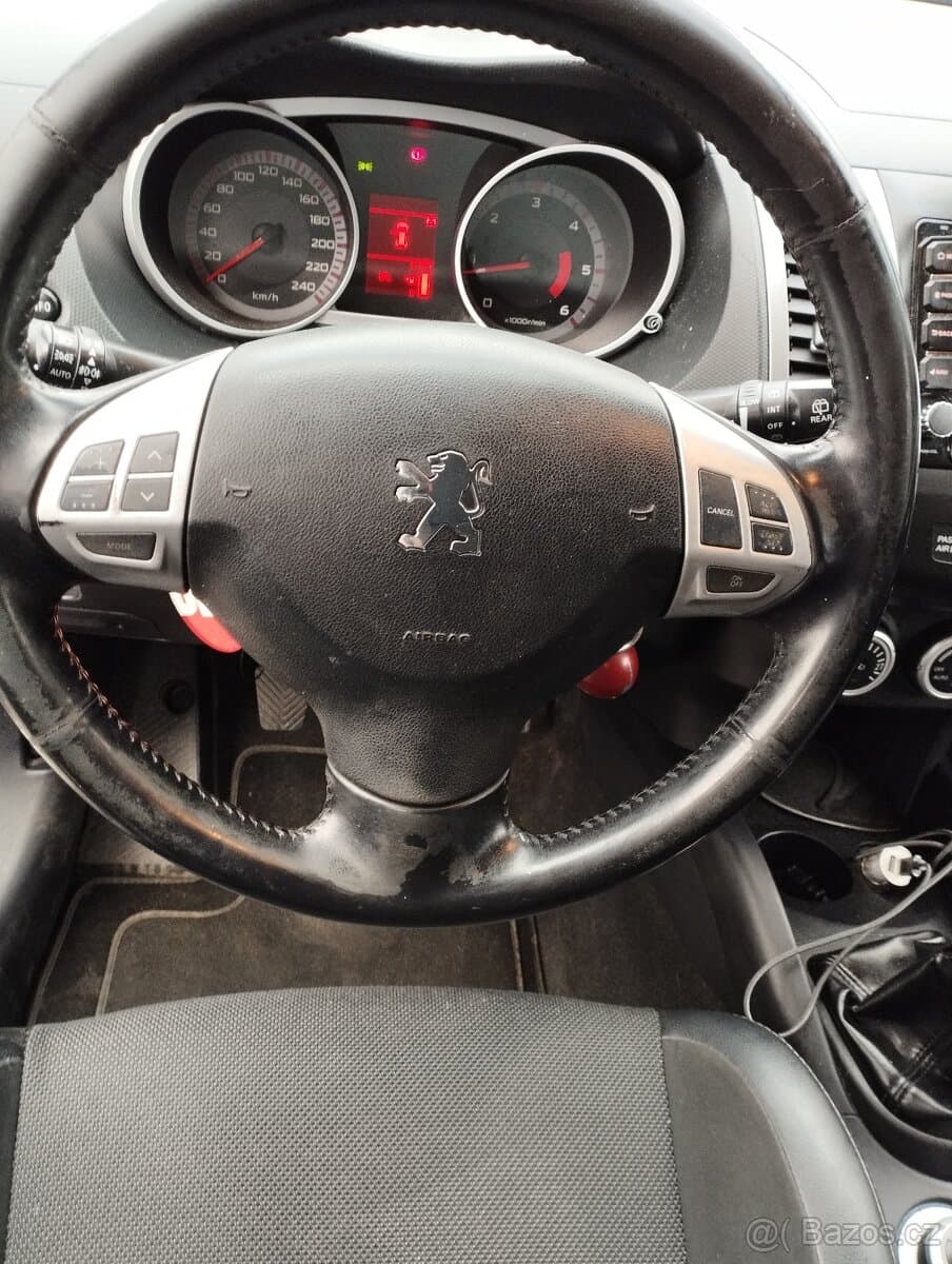 2009 Peugeot 4007 - 12
