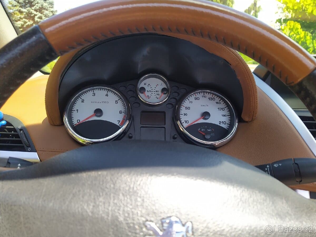 Peugeot 207 - 12
