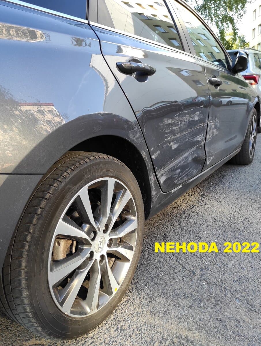 2020 Hyundai i30 - 12