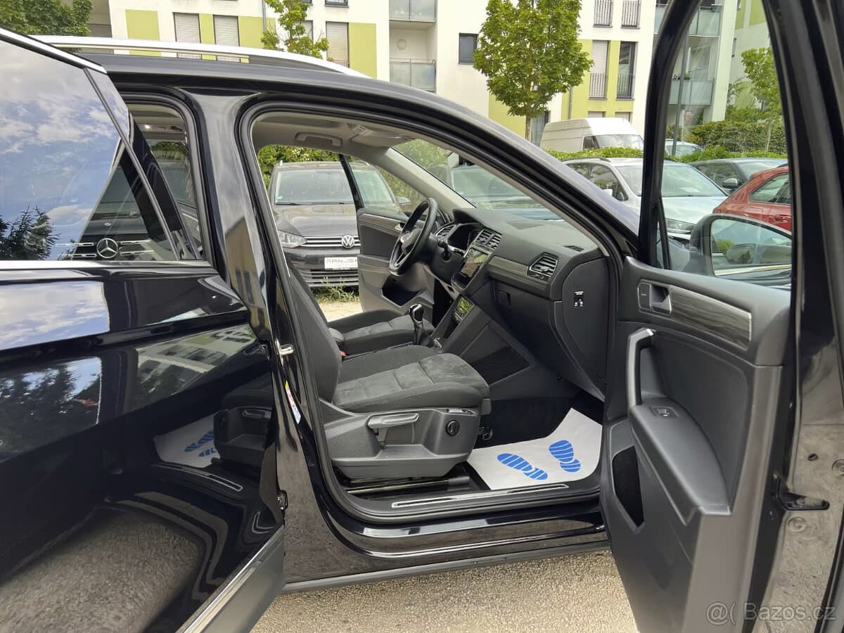 2021 Volkswagen TIGUAN - 12