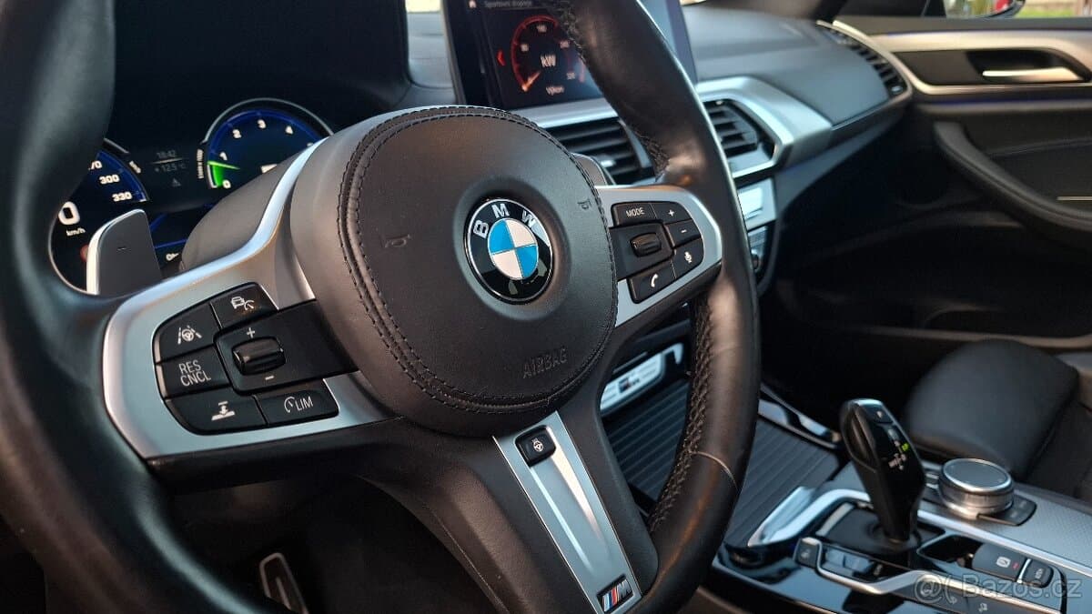 2018 BMW X3 - 12