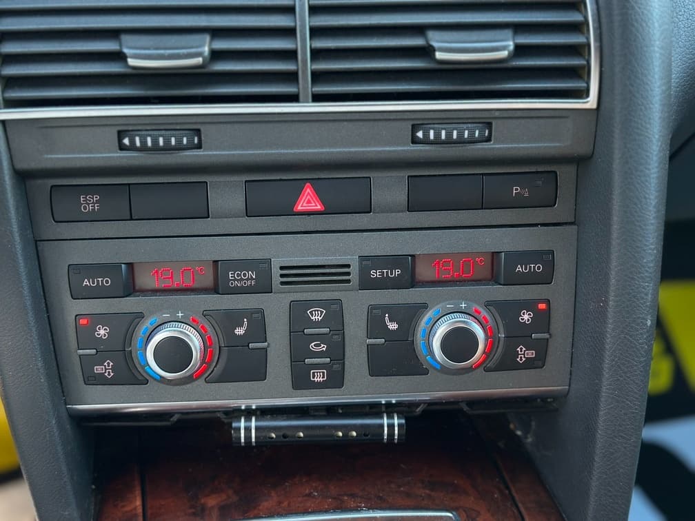 2005 Audi A6 - 12