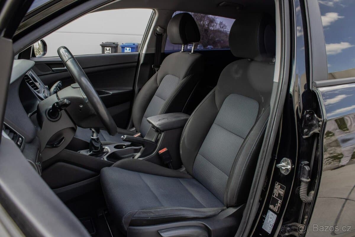 2017 Hyundai TUCSON - 12