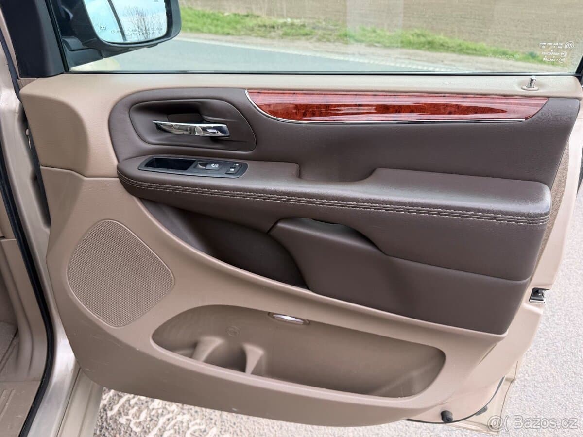 2013 Chrysler OSTATNÍ - 12