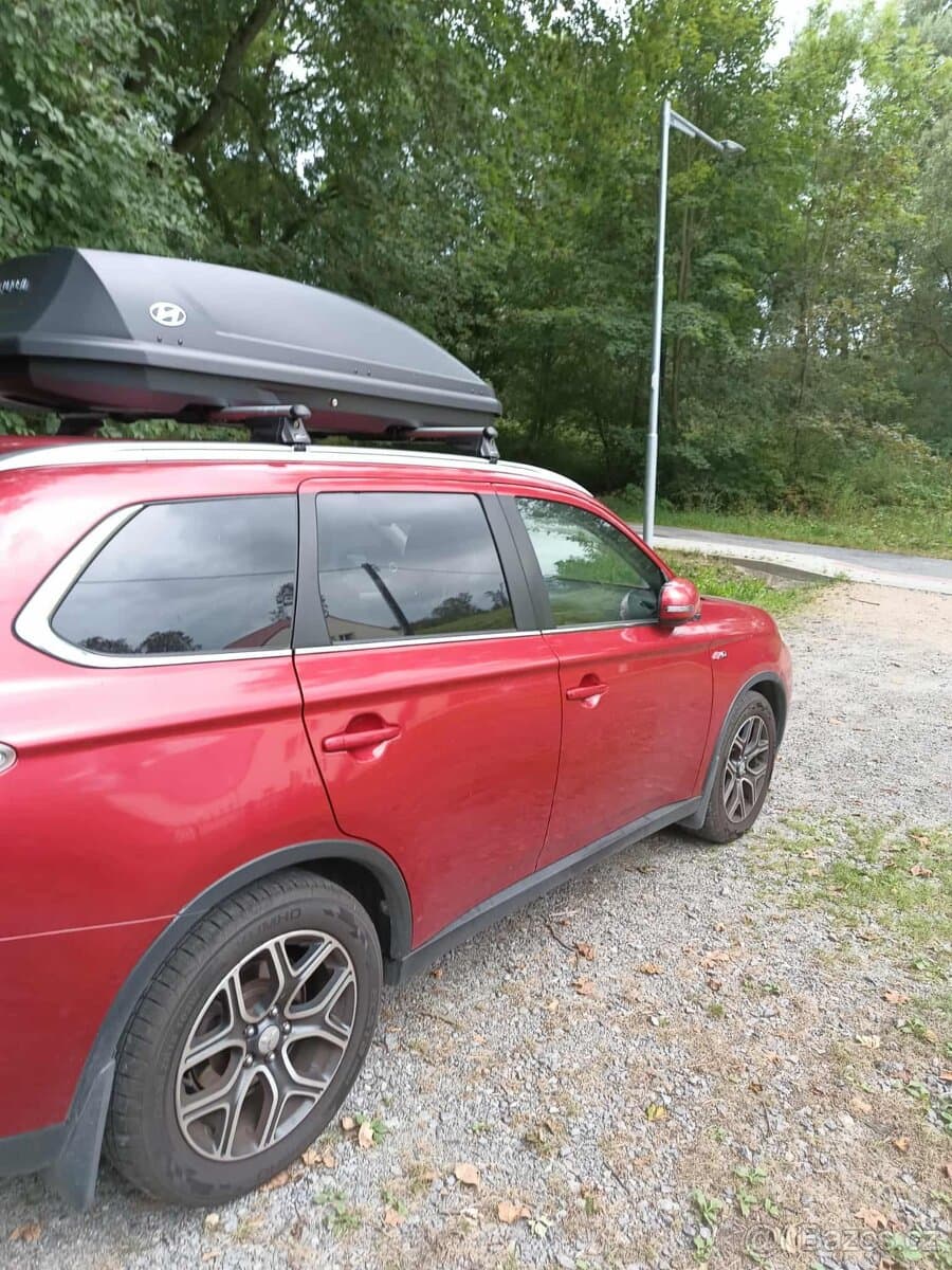 2014 Mitsubishi OUTLANDER - 12