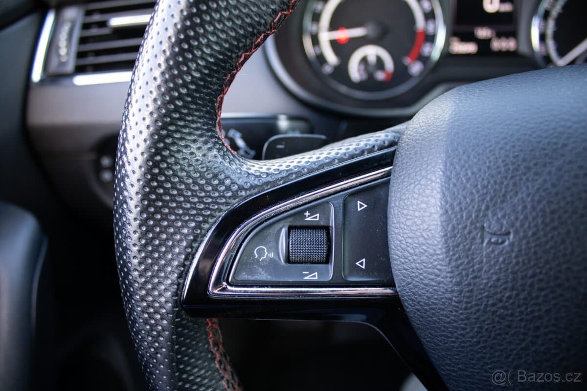 2016 Škoda OCTAVIA - 12