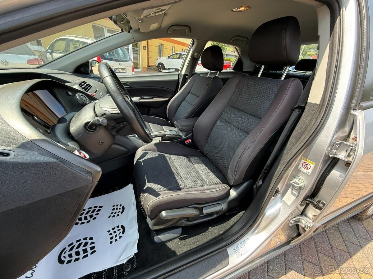 2011 Honda CIVIC - 12