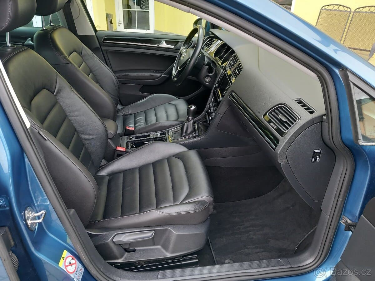 2013 Volkswagen GOLF - 12