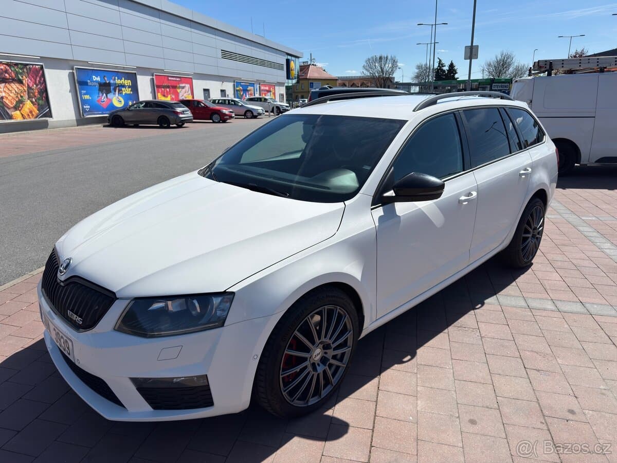 2015 Škoda OCTAVIA - 12