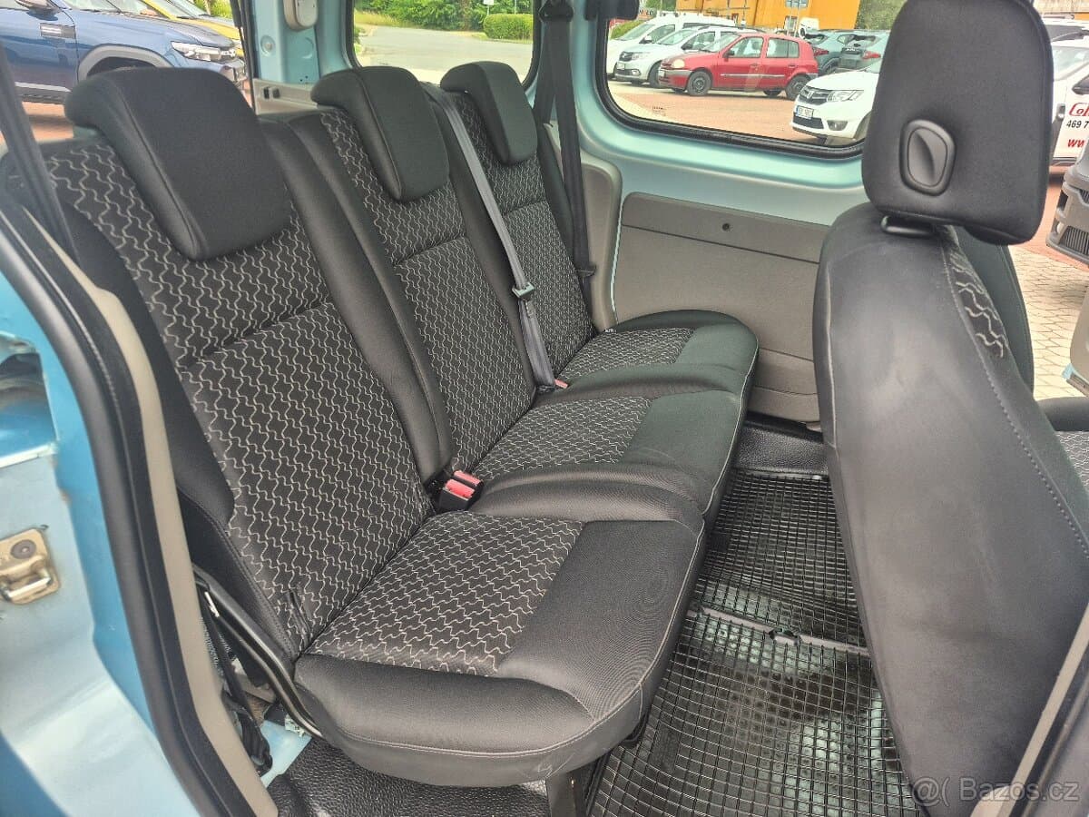 2010 Renault KANGOO - 12