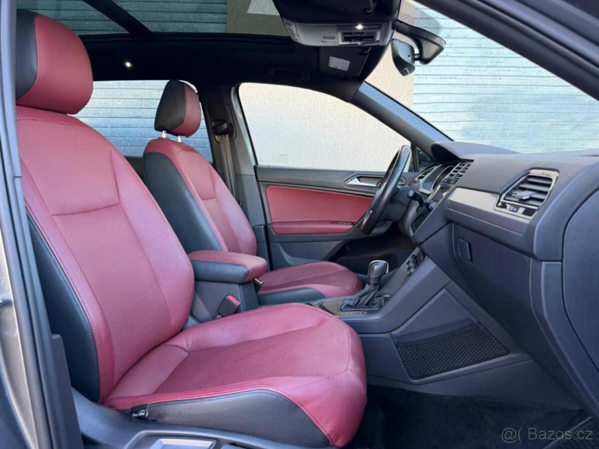 2021 Volkswagen TIGUAN - 12