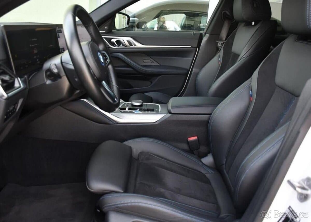 2023 BMW i4 - 12