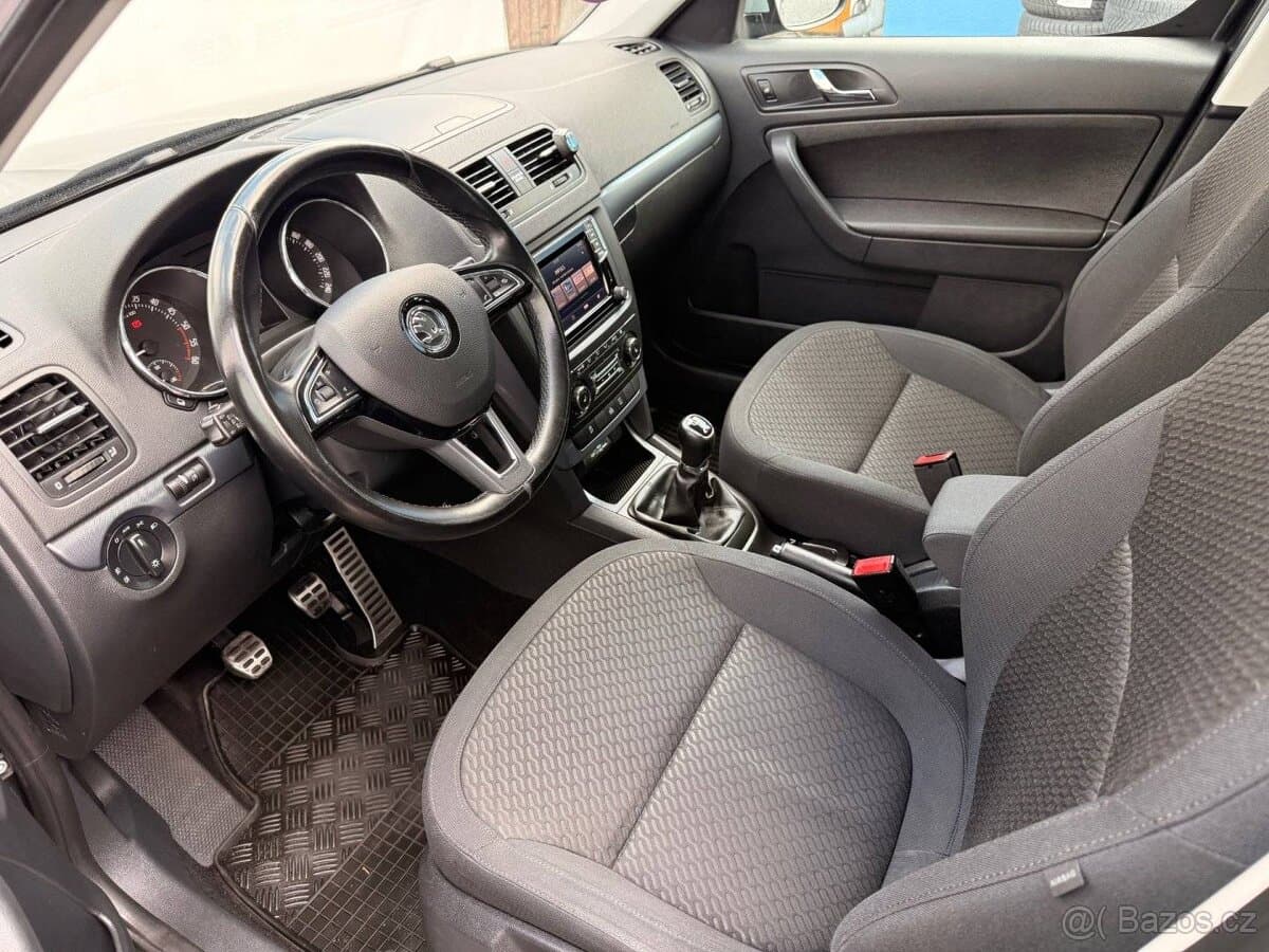 2015 Škoda YETI - 12