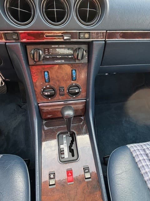 1985 Mercedes-Benz SL - 12