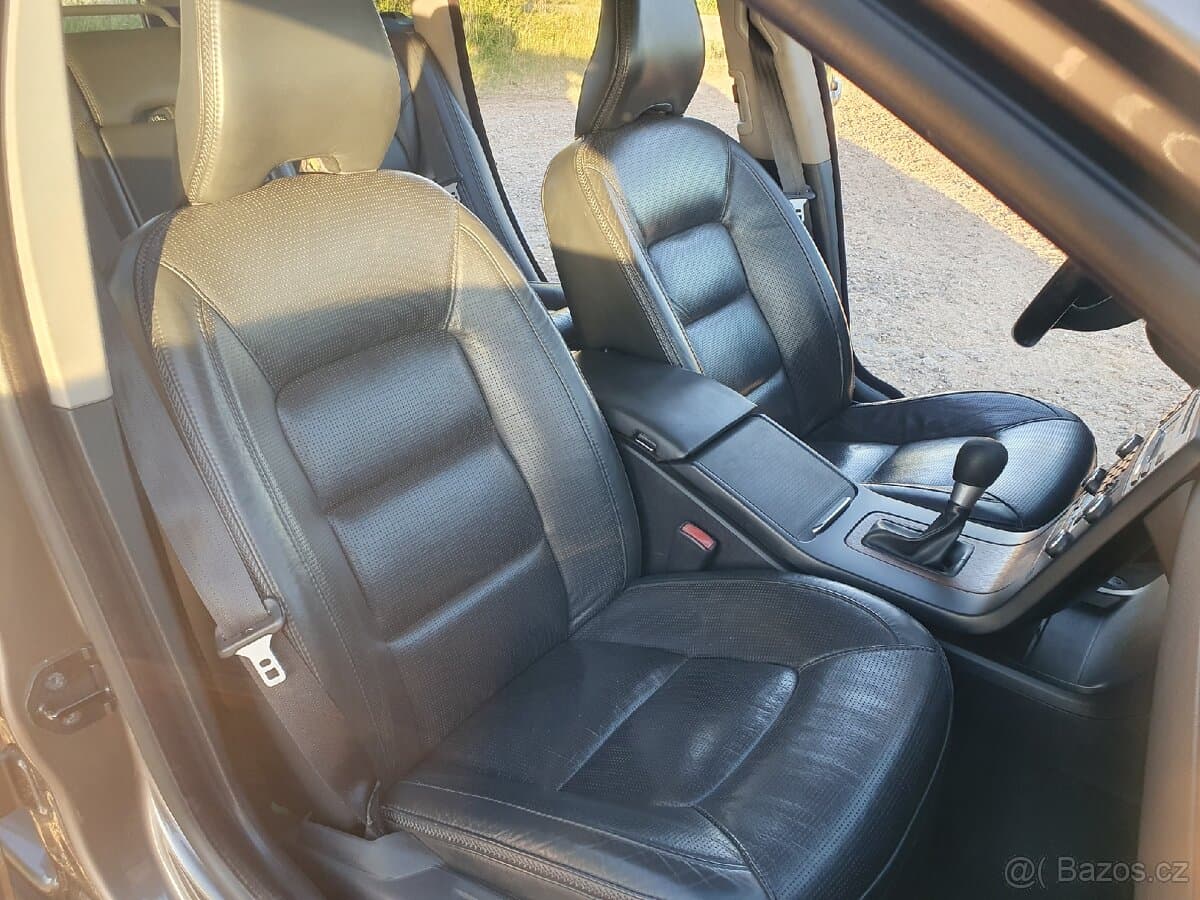 2009 Volvo XC70 - 12