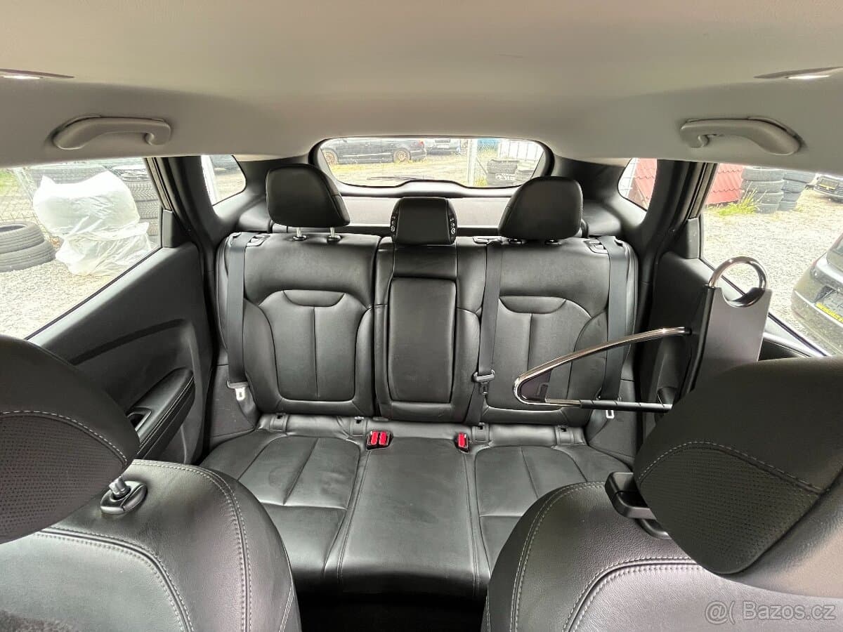 2015 Renault KADJAR - 12