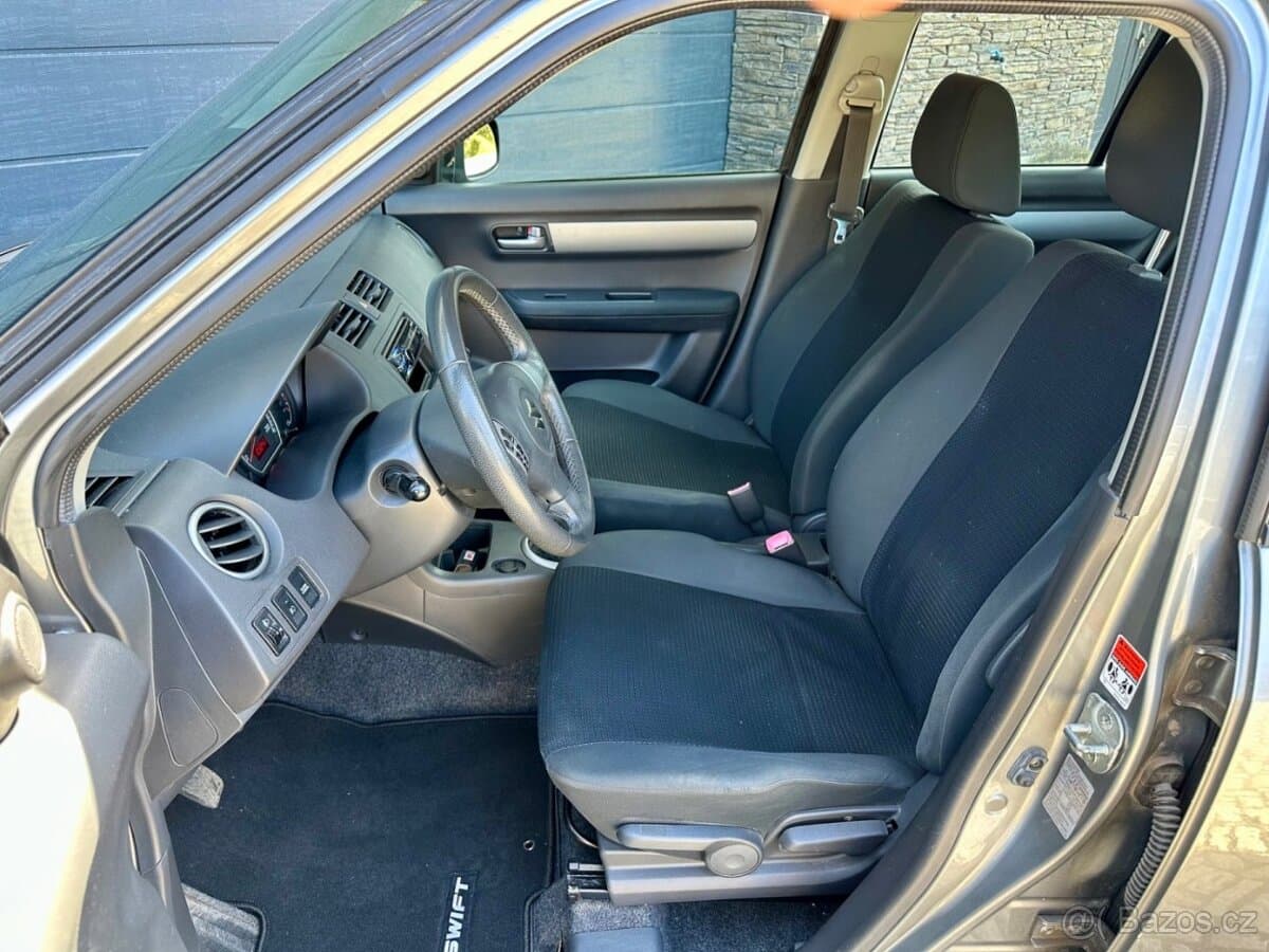 2009 Suzuki SWIFT - 12