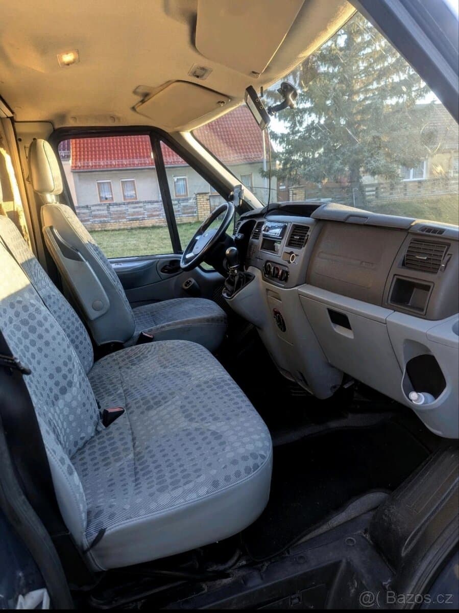 2011 Ford TRANSIT - 12